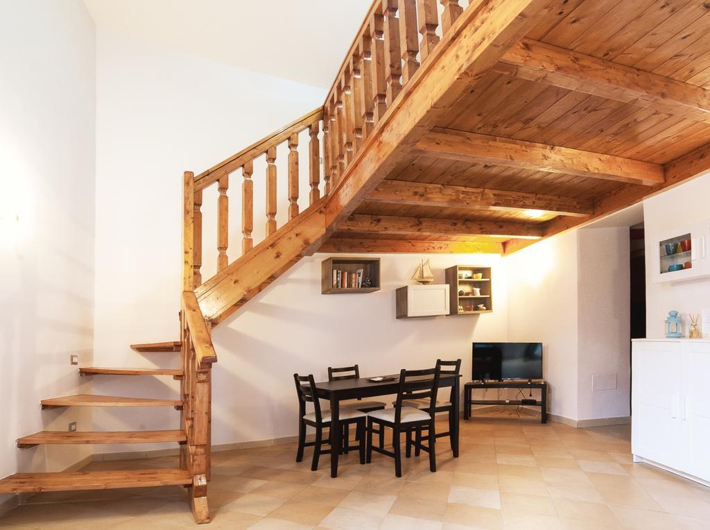 Casa Daila Apartment เนเปิลส์ ภายนอก รูปภาพ