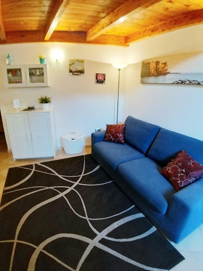 Casa Daila Apartment เนเปิลส์ ภายนอก รูปภาพ